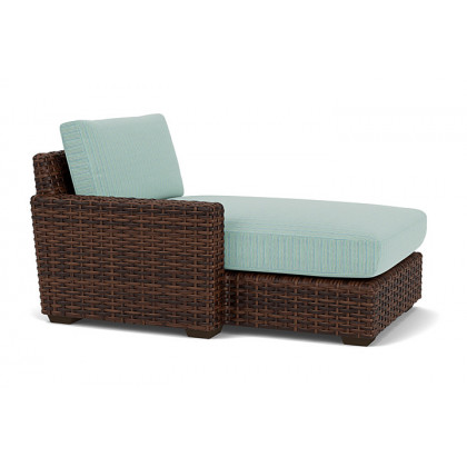 Lloyd Flanders™ Contempo Right Arm Chaise - Unearth Dew