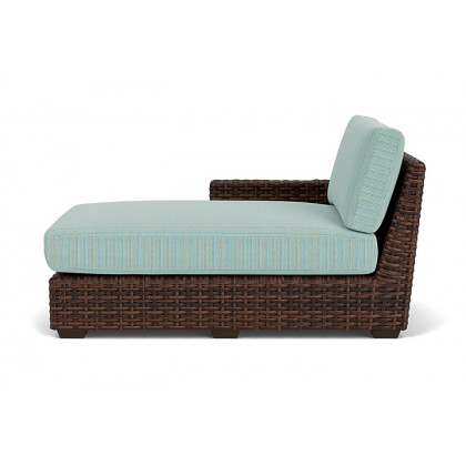 Lloyd Flanders™ Contempo Right Arm Chaise - Unearth Dew