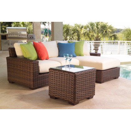 Lloyd Flanders - Contempo 22" Square Cube Table