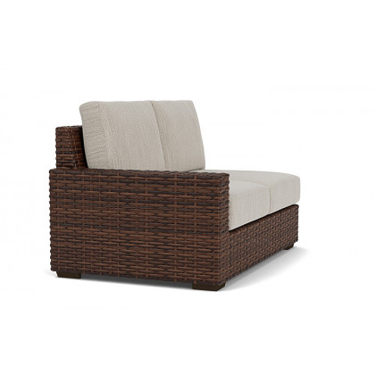 Lloyd Flanders - Contempo Right Arm Loveseat