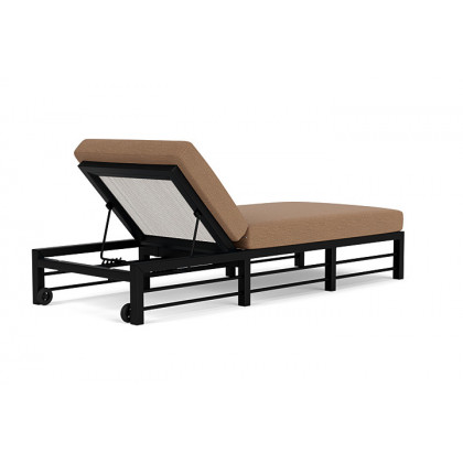 Lloyd Flanders™ Southport Chaise  - White, Canvas Natural