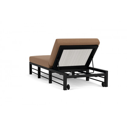 Lloyd Flanders™ Southport Chaise  - White, Canvas Natural