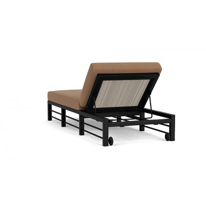 Lloyd Flanders™ Southport Chaise  - Linen, Canvas Natural
