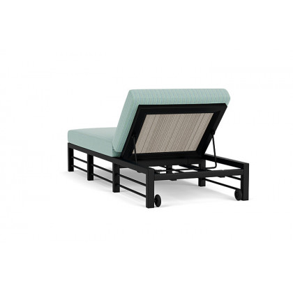 Lloyd Flanders™ Southport Chaise  - Linen, Unearth Dew