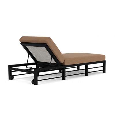 Lloyd Flanders™ Southport Chaise  - Matte White, Canvas Natural