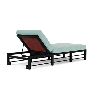 Lloyd Flanders™ Southport Chaise  - Terracotta, Unearth Dew