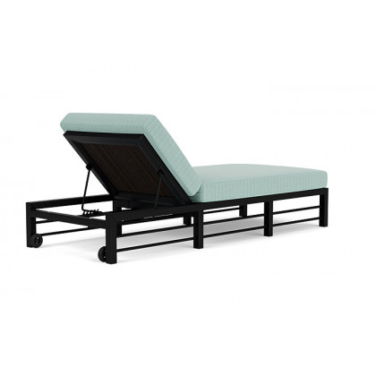 Lloyd Flanders™ Southport Chaise  - Mink, Unearth Dew