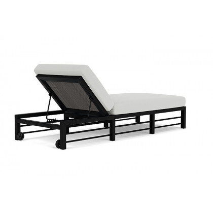Lloyd Flanders™ Southport Chaise  - Pewter, Loveboat Mint