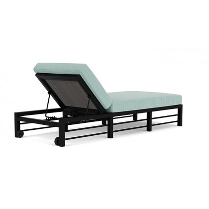 Lloyd Flanders™ Southport Chaise  - Pewter, Unearth Dew