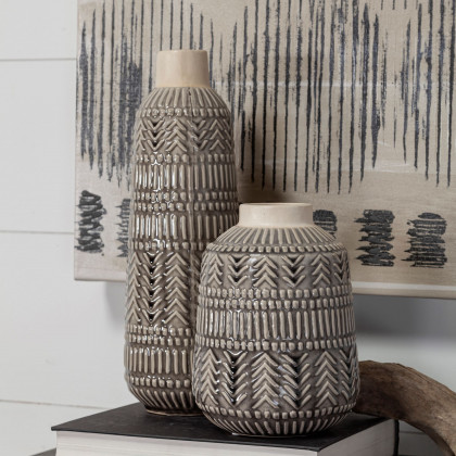 Mercana Riker Vase - Gray/Cream, H9"