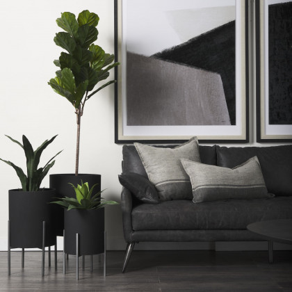 Mercana - Claypoole Black Plant Stands (Set of 3)
