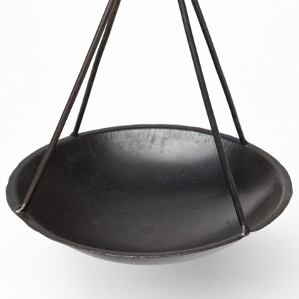 Mercana - Adilah 16L x 10W Black Metal Vintage Inspired Weighing Scale