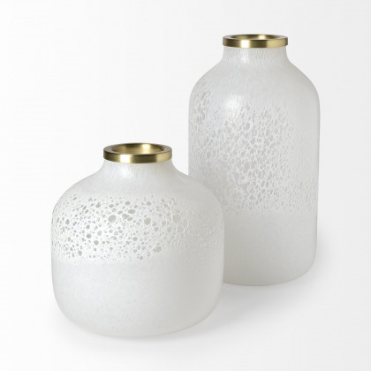 Mercana - Pearl Vase in White, Resin