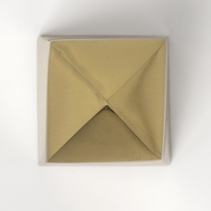 Mercana - Giza Object in Gold, Metal