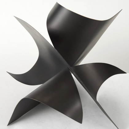 Mercana Francesca Large Object - Black, Metal