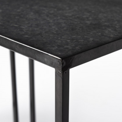Mercana - Kasey Accent Table in Black, Metal