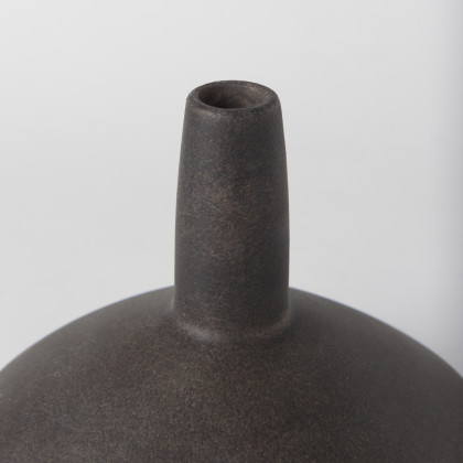 Mercana Rylee Vase - Dark Brown, H7"