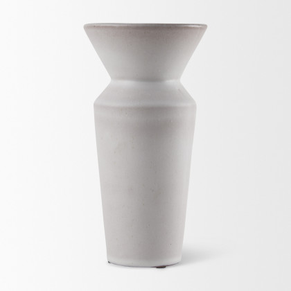 Mercana - Esme Vase in Cream, Ceramic