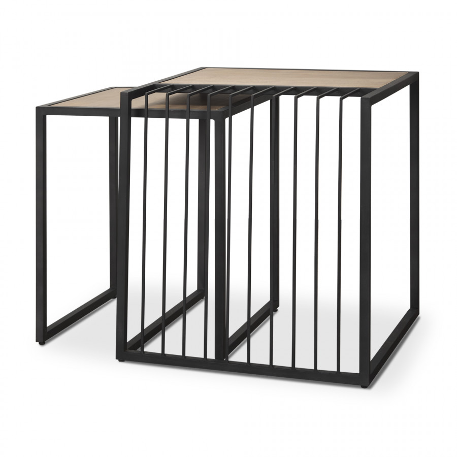 Mercana - Miles End Table in Black, Metal