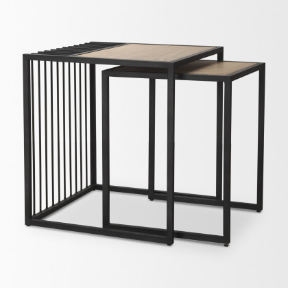 Mercana - Miles End Table in Black, Metal
