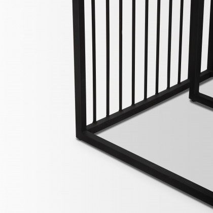 Mercana - Miles End Table in Black, Metal