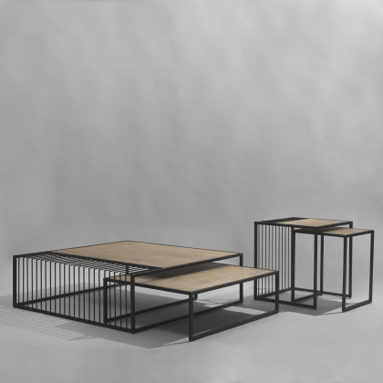 Mercana - Miles End Table in Black, Metal