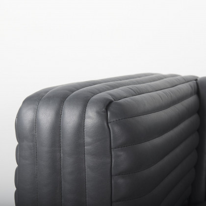 Mercana Ricciardo 82,5" 3 Seater Sofa - Black, Leather