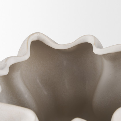 Mercana - Vanna Vase in Cream, Ceramic