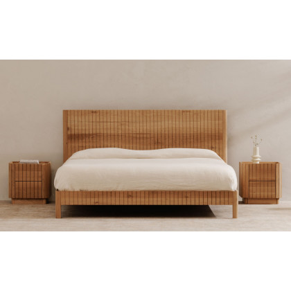 Moe's Povera Contemporary Queen Size Bed - Oak