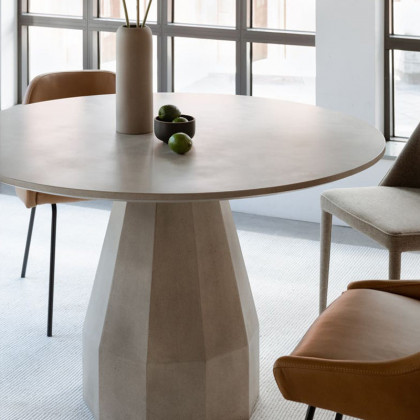 Moe's Templo Outdoor Dining Table - White