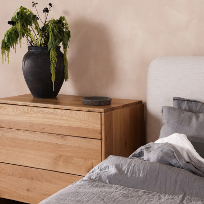 Moe's Samara Bed - Cottage Linen, King