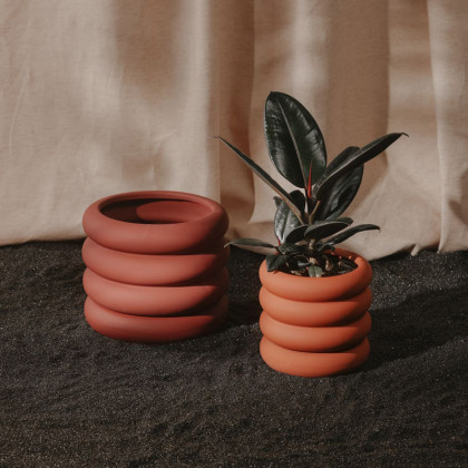 Moe's Wava Planter - Red, Medium
