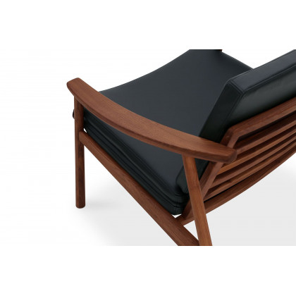 Moe's Harlowe Lounge Chair - Pebbled Black