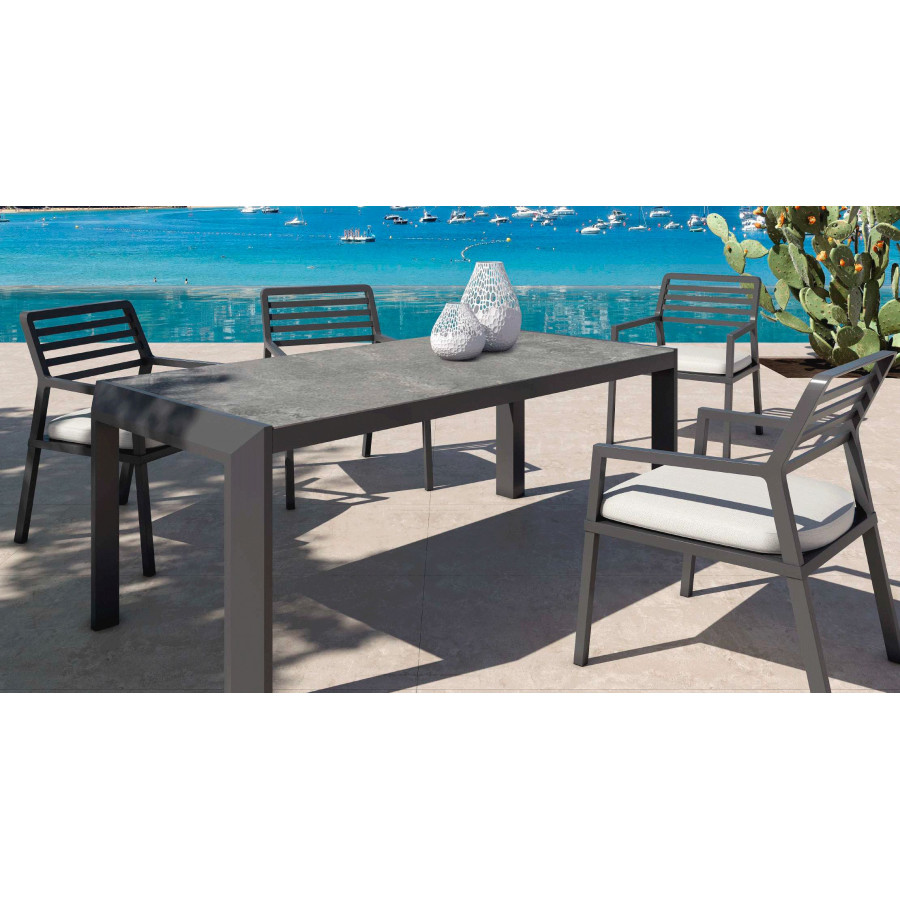 Motif - Infinity Table