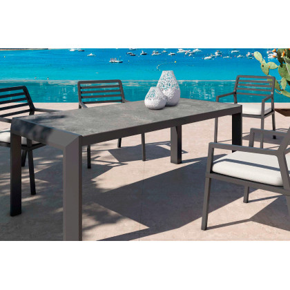 Motif™ Infinity Table - 105cm
