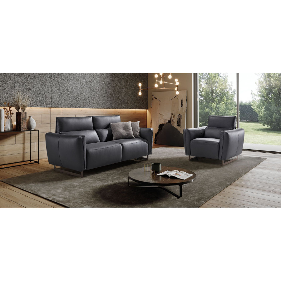Newtrend - Baccarat Loveseat