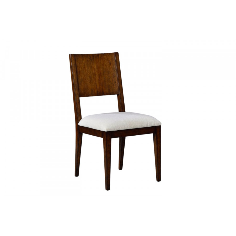 Oliver - Woodard I Dining Chair in Country