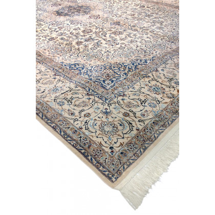 Pasargad - Nain Collection Hand-Knotted Silk and Wool Area Rug 102'' x 144'' (029597)