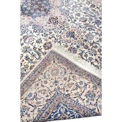 Pasargad - Nain Collection Hand-Knotted Silk and Wool Area Rug 102'' x 144'' (029597)