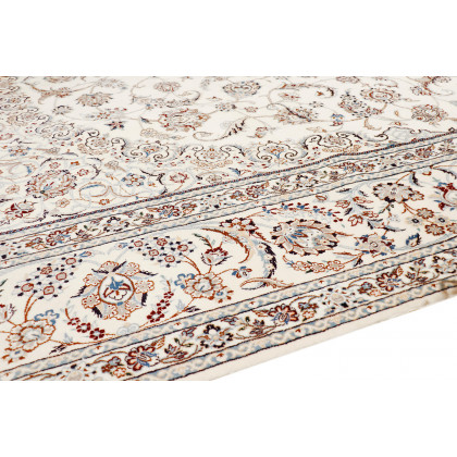 Pasargad - Nain Collection Hand-Knotted Silk and Wool Area Rug 82'' x 123'' (029642)