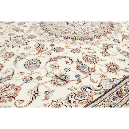 Pasargad - Nain Collection Hand-Knotted Silk and Wool Area Rug 82'' x 123'' (029642)