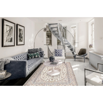 Pasargad - Nain Collection Hand-Knotted Silk and Wool Area Rug 82'' x 123'' (029642)