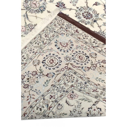 Pasargad - Nain Collection Hand-Knotted Silk and Wool Area Rug 98'' x 137'' (037443)
