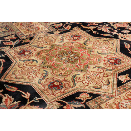 Pasargad - Agra Collection Hand-Knotted Lamb's Wool Area Rug 110'' x 146'' (PHB-2 9X12)