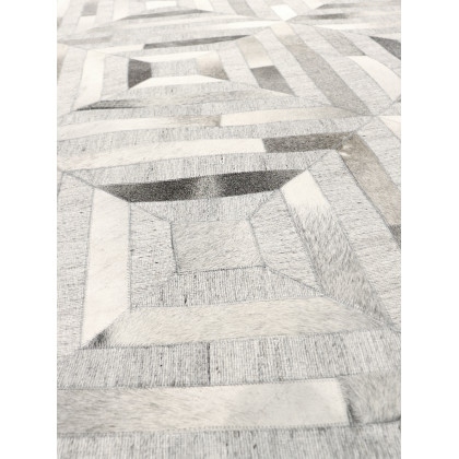 Pasargad Galaxy Collection Cowhide Cowhide/Sari Silk Area Rug - Silver, 60" x 96" (ptx-3104 5x8)