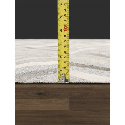 Pasargad Galaxy Collection Cowhide Cowhide/Sari Silk Area Rug - Silver, 60" x 96" (ptx-3104 5x8)