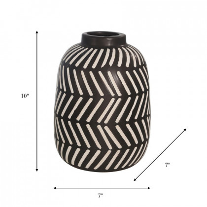 Sagebrook - 10" Ceramic Tribal Vase in Black/White
