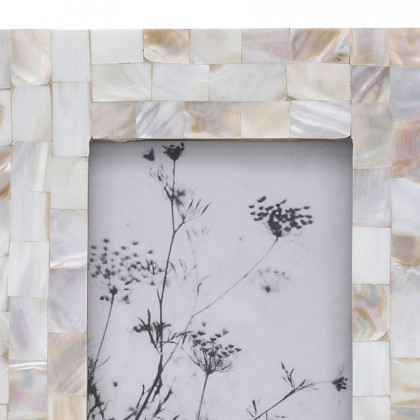 Sagebrook 4"x6" Resin Capiz Design Photo Frame - Silver