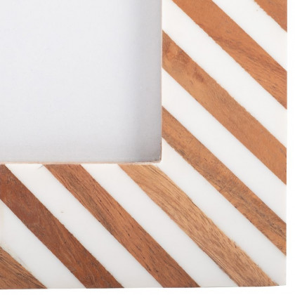 Sagebrook - 4"x6" Resin Herringbone Lines Photo Frame in White/Wood