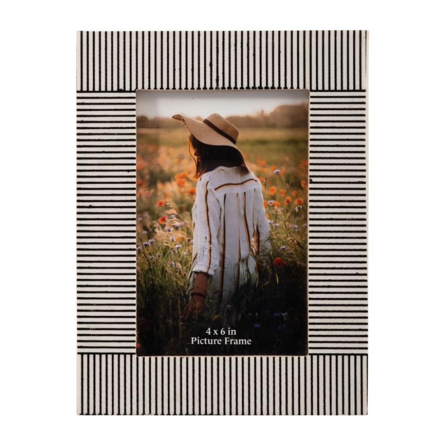 Sagebrook - 4"x6" Resin Etched Lines Photo Frame in Black/White